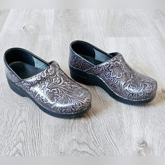 Size 37 (US 6.5) Dansko Professional Tooled Leather Clogs - Picture 2 of 7